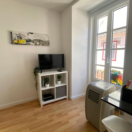 Apartment Beco Das Farinhas Lisbona Esterno foto