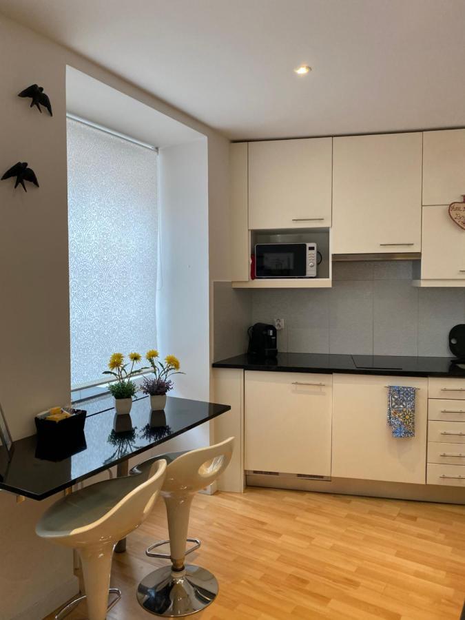 Apartment Beco Das Farinhas Lisbona Esterno foto